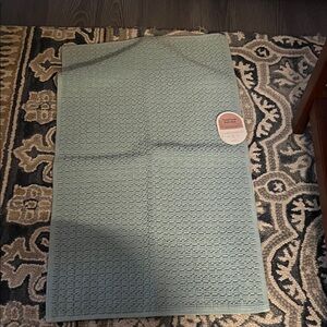 Threshold Aqua Bath Mat